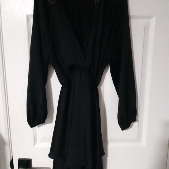 Black Layered Dress - Picture 3 of 3
